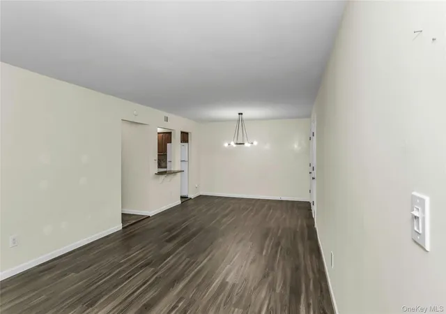 3rd image of 93 Palo Alto Dr, Oyster Bay, NY 11803 | MLS# 928332