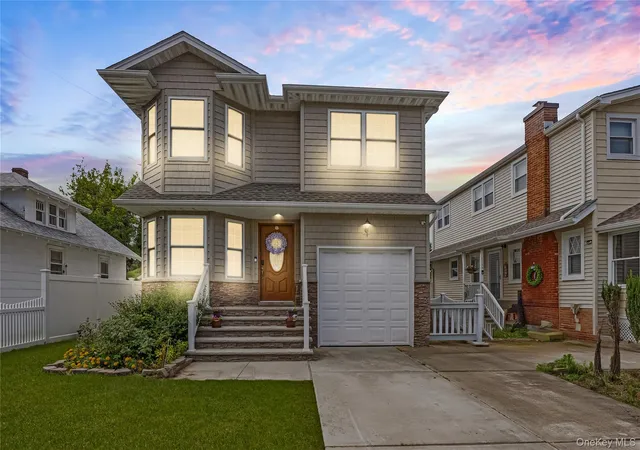2nd image of 2758 Harvard Pl, Hempstead, NY 11510 | MLS# 928528