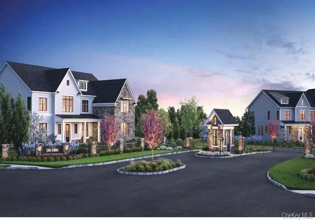 Photo 3 of Sale Pending at 22 Sienna Ct, Commack, NY 11725 | MLS# 928647 | Listing updated on 2025-11-26