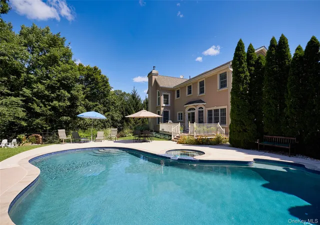 2nd image of 28 Heritage Ct, Tuxedo, NY 10987 | MLS# 928804