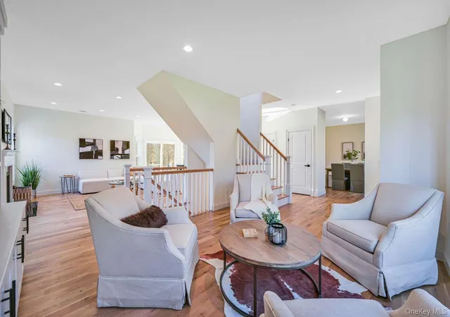 4th image of 599 Robeson Pl, Medford, NY 11763 | MLS# 929005