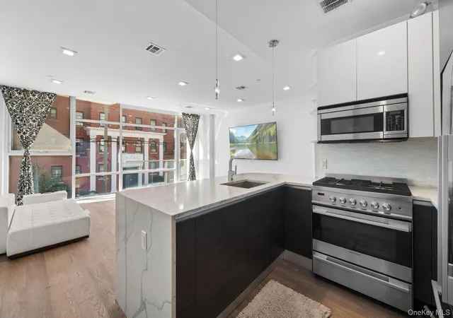 3rd image of 1769 E 13Th St #2B, Brooklyn, NY 11229 | MLS# 929372