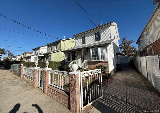 4th image of 136-29 220Th Pl 220Th Pl, Laurelton, NY 11413 | MLS# 929603