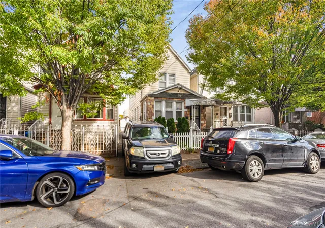 2nd image of 10437 125th St, South Richmond Hill, NY 11419 | MLS# 929742