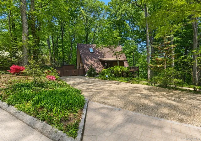 1st image of 101 Longfellow Ln, Brookhaven, NY 11777 | MLS# 929763