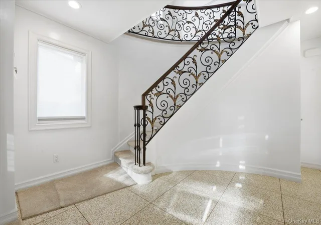 Photo 4 of Single family home for sale at 19 8th Street, Hicksville, NY 11801 | MLS# 930146 | Listing updated on 2026-05-01