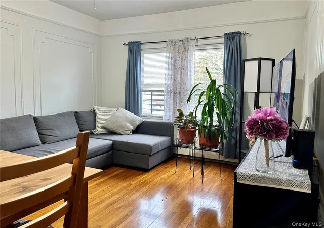 2nd image of 96 06 134th Rd, New York, NY 11417 | MLS# 930390