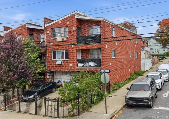 Listing Photo 5 - Condo for sale in building located at 4600 Bronx Blvd, Bronx, NY 10470