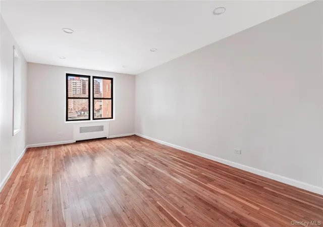 2nd image of 525 W 235Th St #4A, Bronx, NY 10463 | MLS# 930513