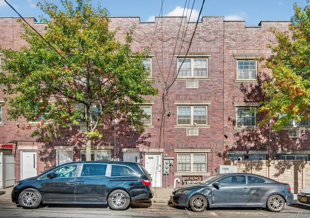 Photo 1 of Sale Pending at 1735 Mansion St, Bronx, NY 10460 | MLS# 930591 | Listing updated on 2026-09-13