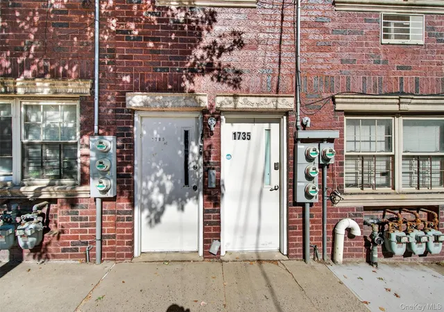 Listing Photo 5 - Condo for sale in building located at 1735 Mansion St, Bronx, NY 10460