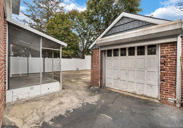 32nd image of 21827 130th Ave, Springfield Gardens, NY 11413 | MLS# 930732