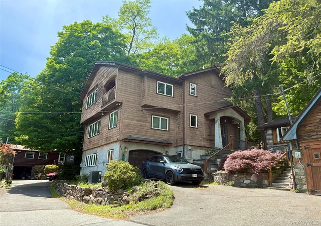 Homes for sale in Greenwood Lake, NY | 17 Seneca Hl, Greenwood Lake, NY 10925 | MLS# 930854