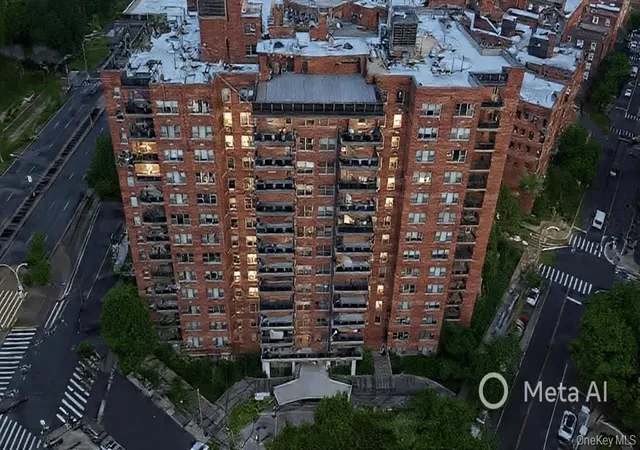 2nd image of 70-20 108Th St, Forest Hills, NY 11375