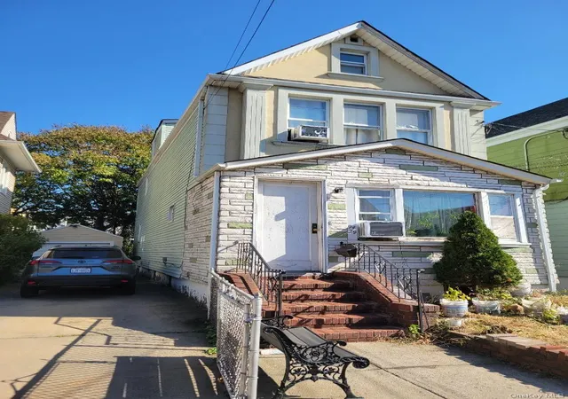 3rd image of 9429 114Th St, South Richmond Hill, NY 11419 | MLS# 931083