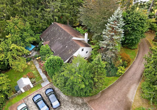 Photo 3 of Sale Pending at 20 Old Mount Kisco Rd, Armonk, NY 10504 | MLS# 931159 | Listing updated on 2026-09-13