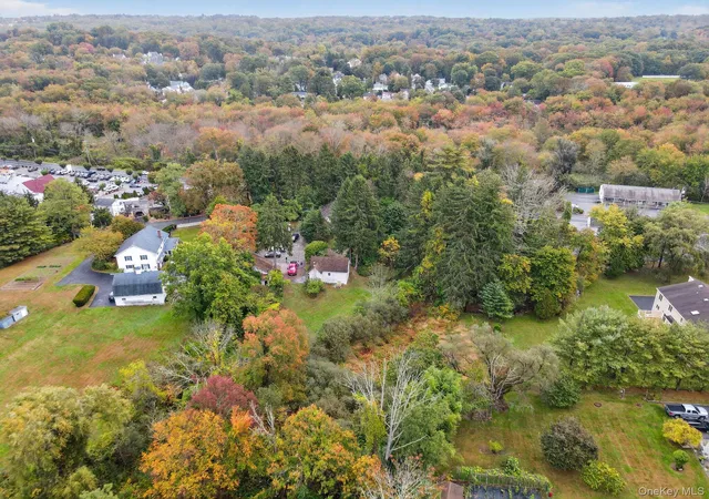 Photo 4 of Sale Pending at 20 Old Mount Kisco Rd, Armonk, NY 10504 | MLS# 931159 | Listing updated on 2026-09-13