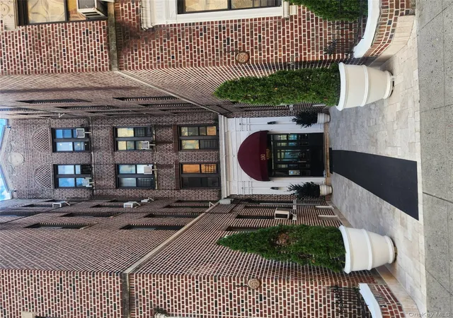 1st image of 590 Parkside Ave #1BW, Brooklyn, NY 11226 | MLS# 931205
