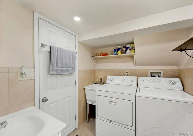 Photo 4 of Sale Pending at 10222 85Th Ave, Richmond Hill, NY 11418 | MLS# 931230 | Listing updated on 2026-01-14