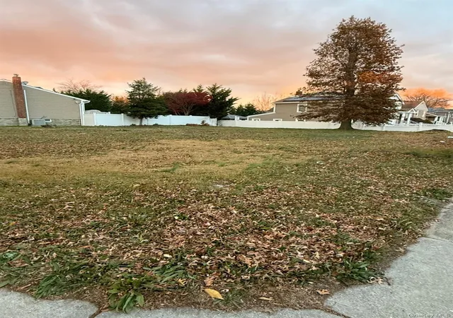 3rd image of 3051 Grand Ave, Hempstead, NY 11510 | MLS# 931636