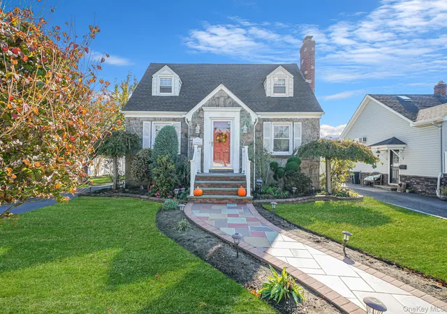 Single family home for sale at 199 Claxton Ave, Bellmore, NY 11710 | MLS# 931844 | Listing updated on 2025-12-16