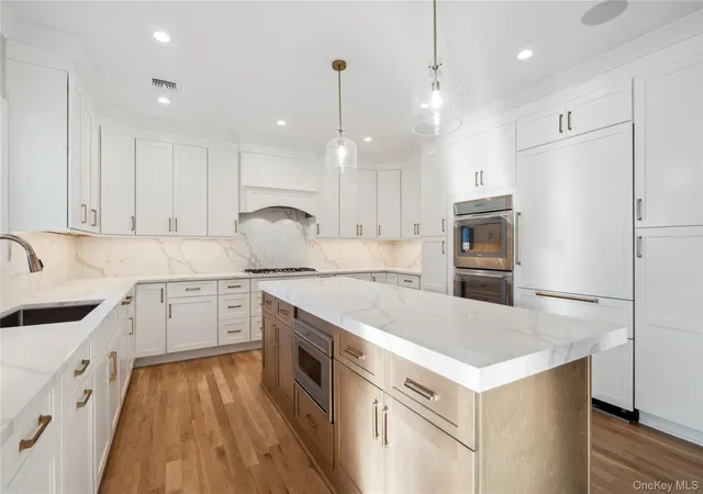 45th image of 7 Cedar Ave, Oyster Bay, NY 11714 | MLS# 931848