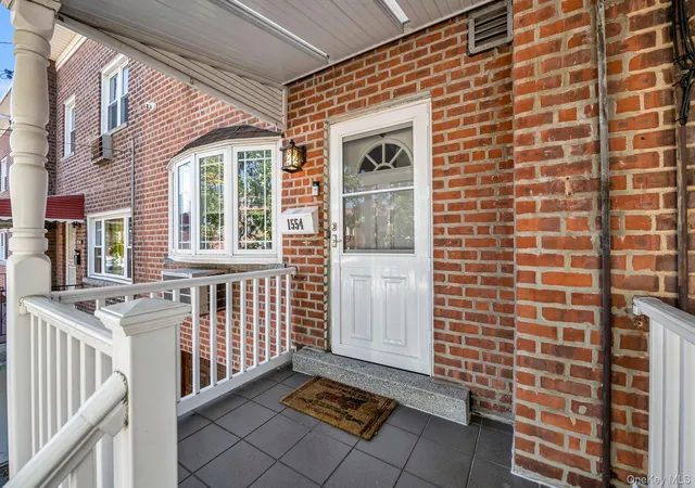 Photo 3 of Single family home for sale at 1554 Mcdonald St, Bronx, NY 10461 | MLS# 931877 | Listing updated on 2026-10-11