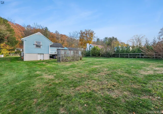 Homes for sale in Bedford, NY | 15 S Beechwood Rd, Bedford, NY 10507 | MLS# 931939