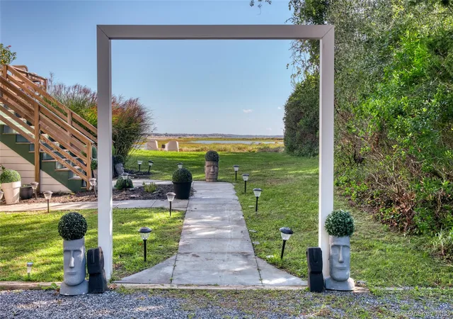3rd image of 1455 Cedar Point Dr, Southold, NY 11971 | MLS# 932327