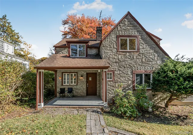 Photo 1 of Single family home for sale at 39 Hillcrest Rd, Hartsdale, NY 10530 | MLS# 932390 | Listing updated on 2026-05-09