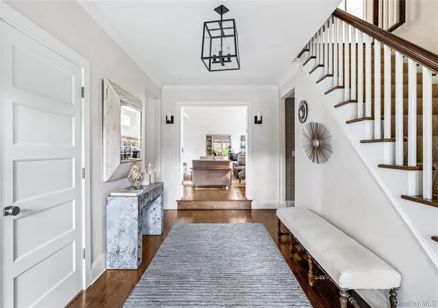 5th image of 25 Soundview Ln, Port Washington, NY 11050 | MLS# 932420