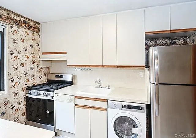 3rd image of 57-54 244Th St #Lower Unit, Little Neck, NY 11362 | MLS# 932863