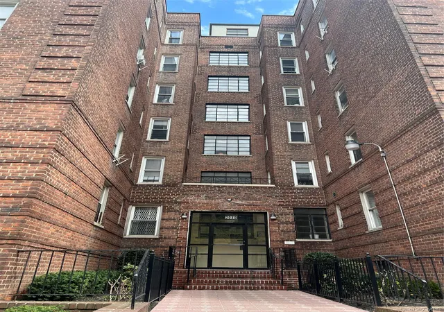 Photo 1 of Condo for sale at 2080 Barnes Ave #4C, Bronx, NY 10462 | MLS# 932874 | Listing updated on 2026-07-11