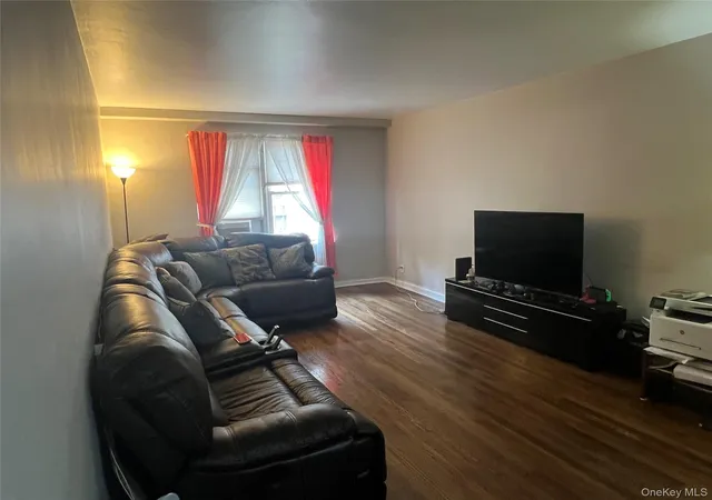 Photo 2 of Condo for sale at 2080 Barnes Ave #4C, Bronx, NY 10462 | MLS# 932874 | Listing updated on 2026-07-11