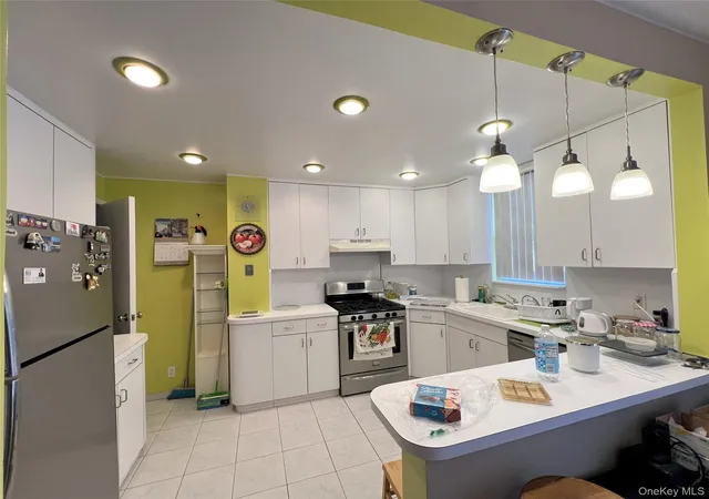 Photo 4 of Sale Pending at 5337 62nd Street, New York, NY 11378 | MLS# 933179 | Listing updated on 2026-07-29