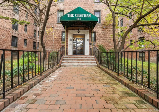 House for sale at 140-18 Burden Crescent #305, Jamaica, NY 11435 | MLS# 933191 | Listing updated on 2026-01-08