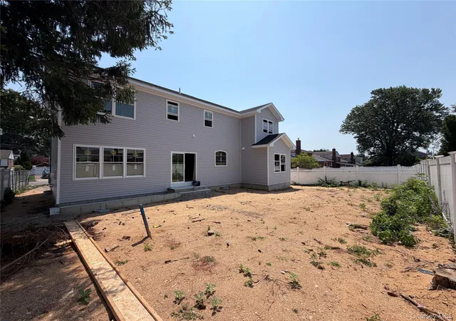 13th image of 366 Broadway, Massapequa Park, NY 11762 | MLS# 933485