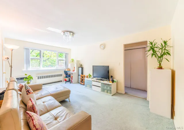 5th image of 69-28 Kissena Blvd, New York, NY 11367