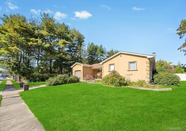 2nd image of 53 Stevenson Pl, Deer Park, NY 11729 | MLS# 933767
