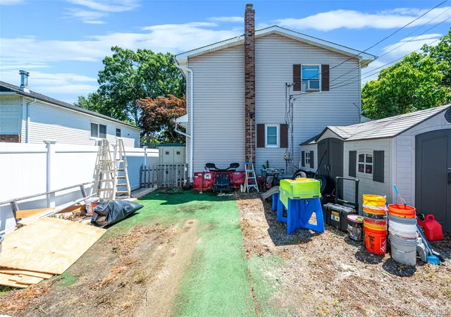 46th image of 201 Oakland Ave, Deer Park, NY 11729 | MLS# 933959