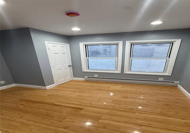 Photo 3 of Sale Pending at 116-45 195 Street, Saint Albans, NY 11412 | MLS# 934180 | Listing updated on 2025-12-31