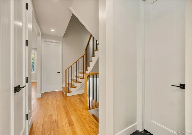 Listing Photo 4 - Condo for sale in building located at 17 Lazer Ct, Ramapo, NY 10977 - Unit #202