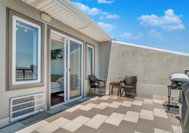 3rd image of 208 Beach 124Th St #6, Rockaway Park, NY 11694 | MLS# 934325