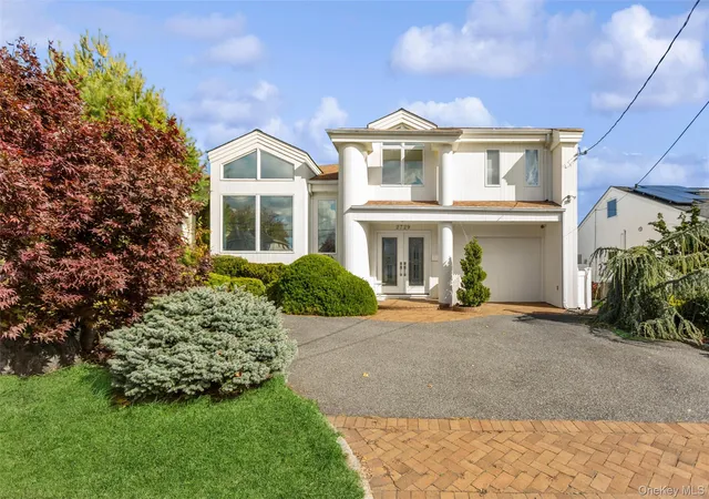 Photo 1 of Single family home for sale at 2729 Shore Dr, Hempstead, NY 11566 | MLS# 934389 | Listing updated on 2026-08-26