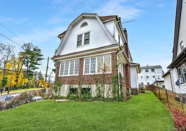 Photo 5 of Sale Pending at 85 Battle Ave, White Plains, NY 10606 | MLS# 934442 | Listing updated on 2026-01-14