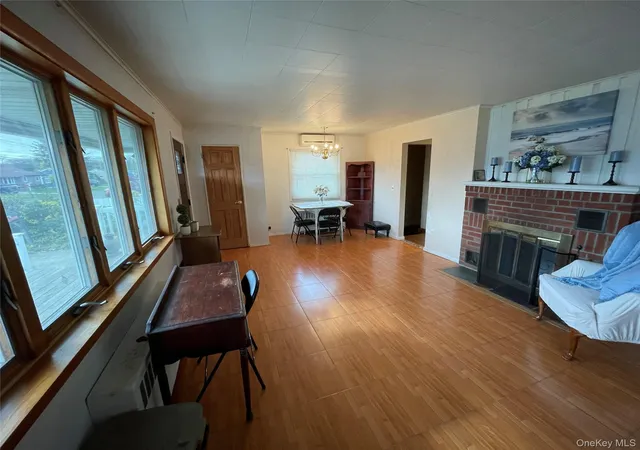 5th image of 335 Alfred St, North Babylon, NY 11703 | MLS# 934513