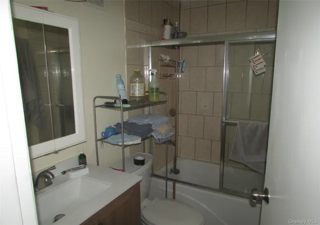 Listing Photo 2 - Condo for sale in building located at 32 Hurlihe, Poughkeepsie, NY 12601 - Unit #C