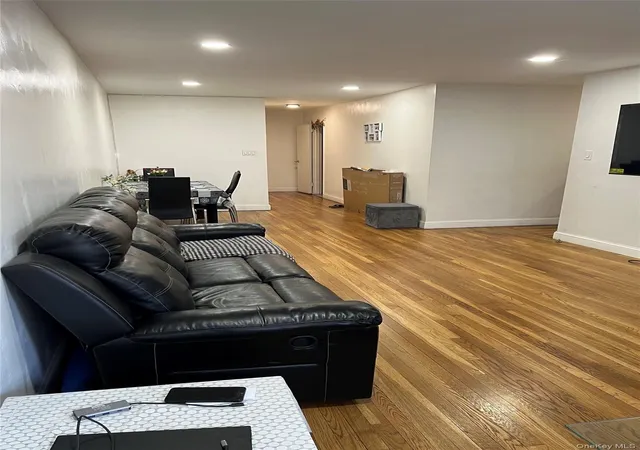 2nd image of 94 10 59th Ave #2J, Elmhurst, NY 11373 | MLS# 934762