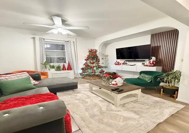 Photo 4 of Sale Pending at 9013 77Th St, Woodhaven, NY 11421 | MLS# 934771 | Listing updated on 2026-02-10