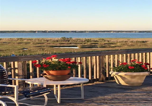 Homes for sale in Southampton, NY | 542 Dune Rd, Southampton, NY 11977 | MLS# 934877